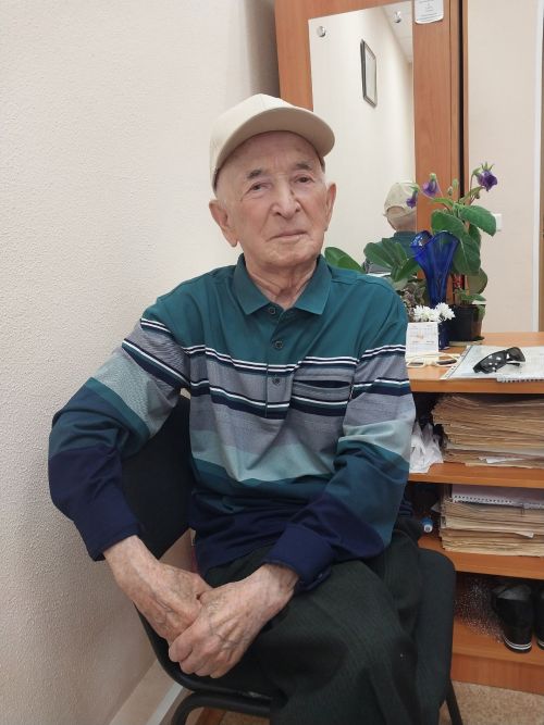 Туган җиргә багышланган хезмәт юлы