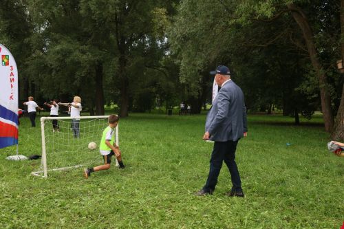 Физкультурачылар көне спорт сөюче зәйлеләрне берләштерде