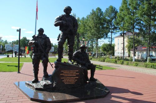 Югары нәтиҗәләр һәм зур перспективалар: Рөстәм Миңнеханов Зәйдә булды