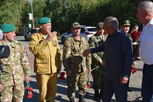 Югары нәтиҗәләр һәм зур перспективалар: Рөстәм Миңнеханов Зәйдә булды