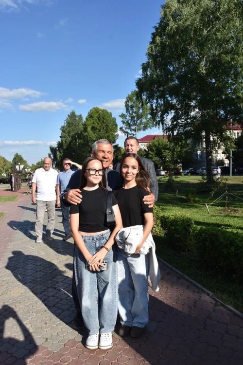 Югары нәтиҗәләр һәм зур перспективалар: Рөстәм Миңнеханов Зәйдә булды