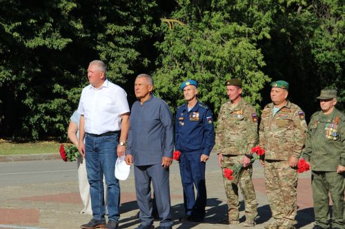 Югары нәтиҗәләр һәм зур перспективалар: Рөстәм Миңнеханов Зәйдә булды