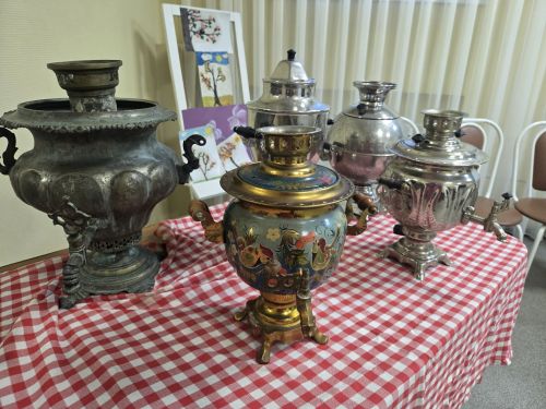 Кадер мәдәният йортында самоварлар күргәзмәсе эшли