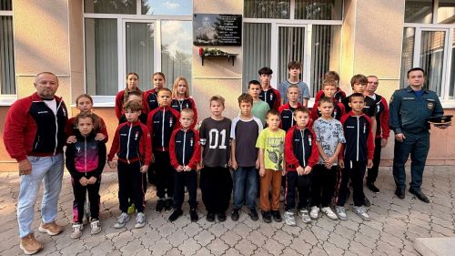 Воспитанники каратэ киокусинкай из Заинска почтили память Героя России Сергея Чебнева