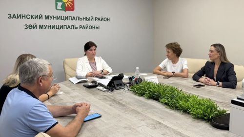 Зәйдә легаль булмаган мәшгульлеккә каршы көрәш турында сөйләштеләр