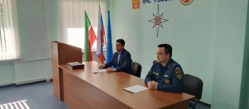 Зәй янгын сүндерүчеләре белән очрашу: нәтиҗәләр, планнар һәм бүләкләүләр