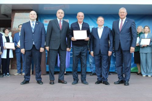 «Хезмәт һәм батырлык» фестивале: Зәйдә хезмәт кешеләрен хөрмәтләделәр