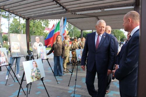 «Хезмәт һәм батырлык» фестивале: Зәйдә хезмәт кешеләрен хөрмәтләделәр