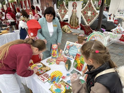 «Хезмәт һәм батырлык» фестивале: Зәйдә хезмәт кешеләрен хөрмәтләделәр
