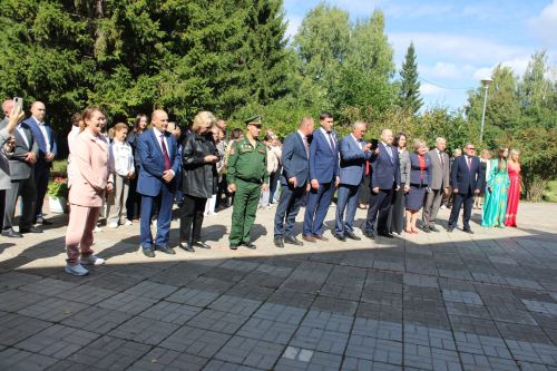 Зәйнең 6нчы мәктәбе ашханәсе капиталь ремонттан соң тантаналы төстә ачылды