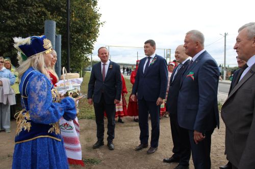 Кунаклар Югары Багражда Авыл бәйрәмендә булды
