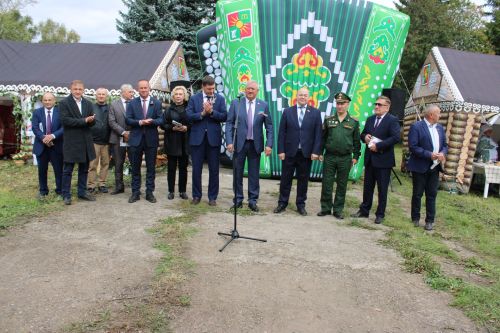 Кунаклар Югары Багражда Авыл бәйрәмендә булды