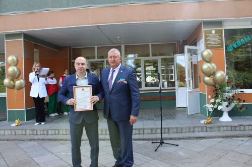 Зәйнең 6нчы мәктәбе ашханәсе капиталь ремонттан соң тантаналы төстә ачылды
