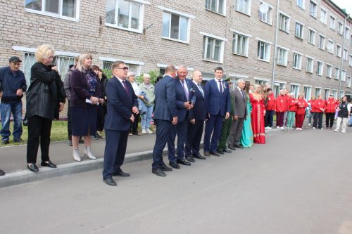 Зәйлеләр Казан һәм Энергетиклар урамнарындагы  ишегалларының яңаруын  билгеләп үттеләр