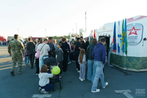 Мобильный пункт отбора на службу по контракту в Казани
