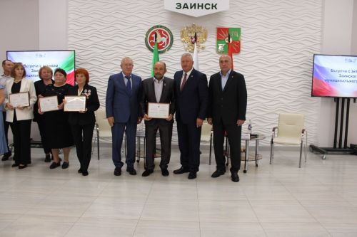 Зәйдә район активы белән очрашу узды
