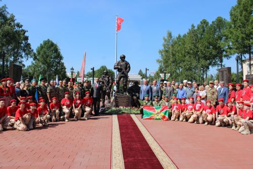 Зәйдә Ватанны саклаучылар истәлеген мәңгеләштерделәр: яңа мемориал ачылды