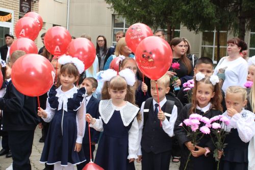 Зәйнең 2нче мәктәбенә 17 беренче сыйныф укучысы килде