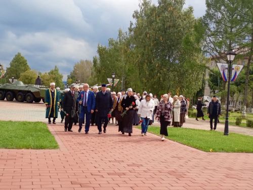 Ялчыгол укуларында катнашучылар Зәйнең истәлекле урыннарын карадылар