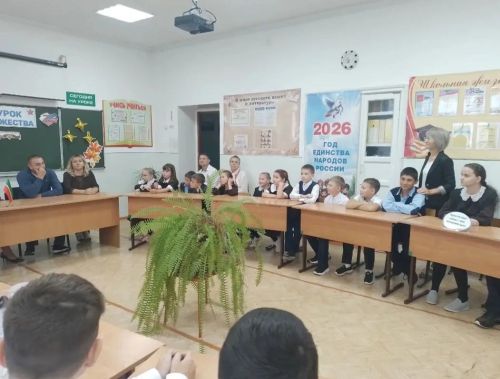 Айдар Сайфутдинов провёл урок мужества для школьников села Светлое Озеро