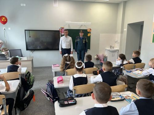 Зәй мәктәпләрендә һәм бакчаларында гадәттән тыш хәлләр вакытында эш итү тәртибе тикшерелде