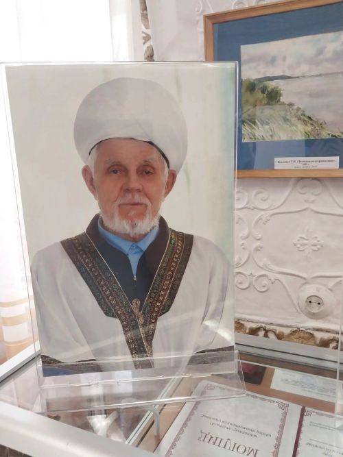 В Заинском краеведческом музее открылась выставка памяти Сагита хазрата Камалова
