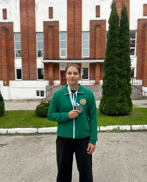 Зәй кызы Бөтенроссия җәйге Гимназиадасында  көмеш медаль яулады
