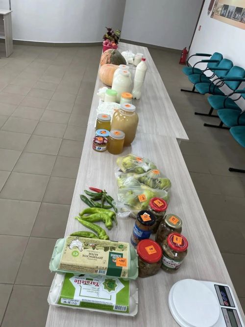 Жители Верхнего Налима собрали 9300 рублей на парафин для окопных свечей