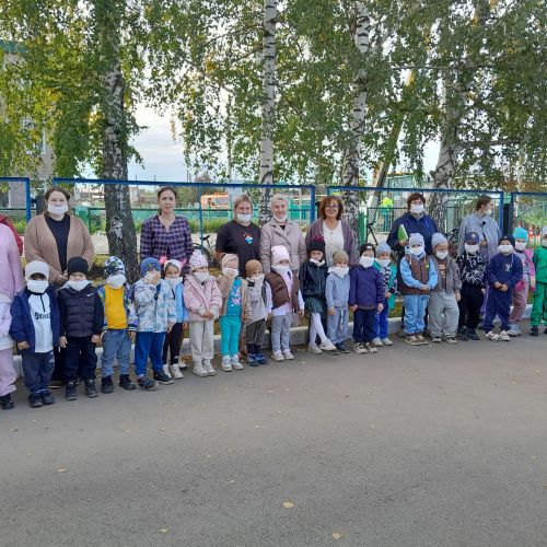 Зәй музее хезмәткәрләре балаларга юлларда куркынычсызлык турында искә төшерде