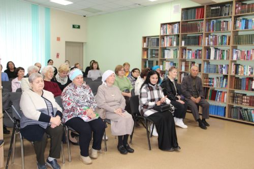 Зәйдә Алсу Туйчинаның “Күңел чагылышында” шәхси күргәзмәсе ачылды