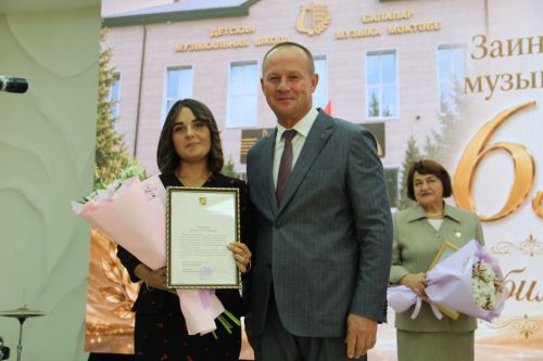 Зәйдә балаларны музыка сәнгатенә өйрәтүчеләр хөрмәтләнде