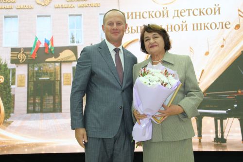 Зәйдә балаларны музыка сәнгатенә өйрәтүчеләр хөрмәтләнде