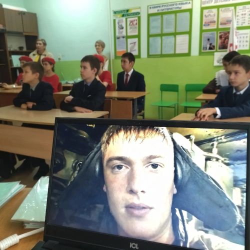 Уроки мужества в Верхненалимской школе посвятили памяти земляка
