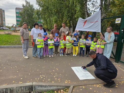 «Баланың кулыннан җитәклә“: «Алтынчәч»  бакчасында юлда куркынычсызлык турында искә төшерделәр