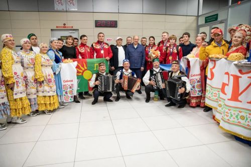 Зәйлеләр көрәш батыры Радик Сәлаховны каршы алды