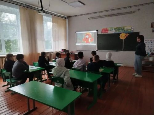 Зәй музее хезмәткәрләре Югары Шепкә мәктәбе укучылары өчен чара үткәрде