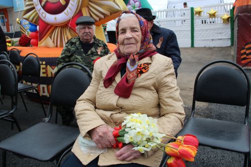 Фоторепортаж с митинга в честь юбилейного Дня Победы в Старом Заинске