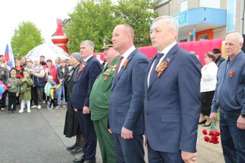 Фоторепортаж с митинга в честь юбилейного Дня Победы в Старом Заинске