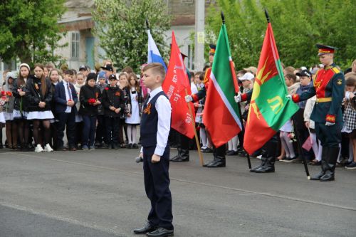 Фоторепортаж с митинга в честь юбилейного Дня Победы в Старом Заинске