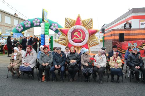 Фоторепортаж с митинга в честь юбилейного Дня Победы в Старом Заинске