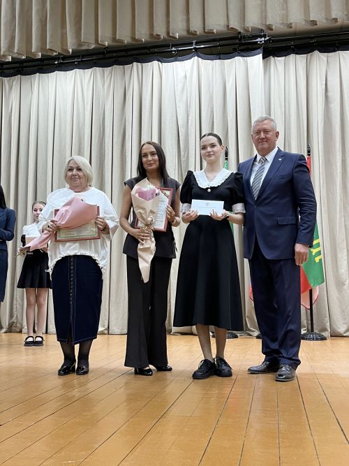 Вручение гранта главы района «Одарённый учитель – одарённый ученик»