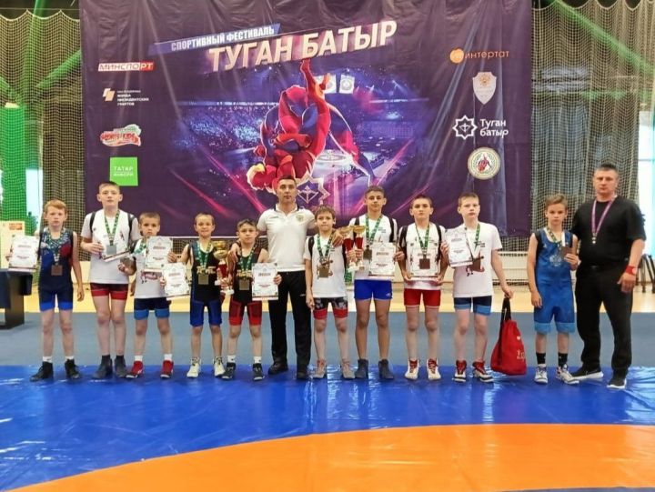 Заинские борцы стали победителями и призерами фестиваля «Туган Батыр»