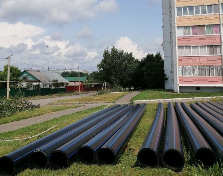 В Заинске заменят старый канализационный коллектор на улице Октябрьской