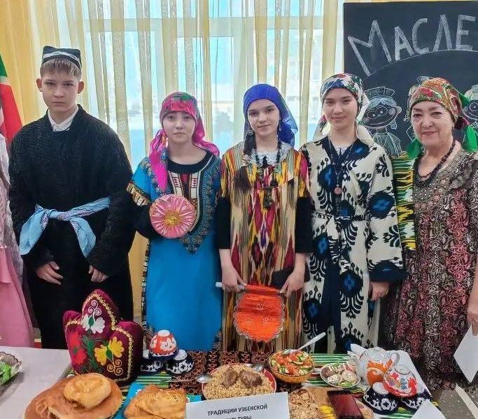 В Заинской школе №1 прошел яркий фестиваль народов России