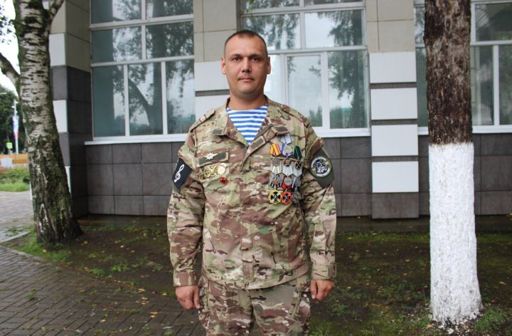 Заинец с позывным «Музыкант» рассказал о службе и боевых наградах