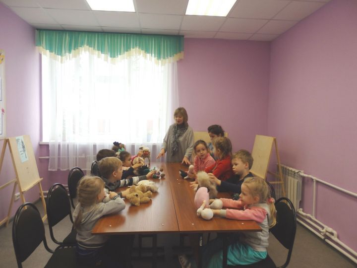 Заинские дети поучаствовали в викторине на знание символики России и Республики Татарстан