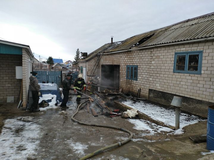 В Заинском районе произошел пожар в бане