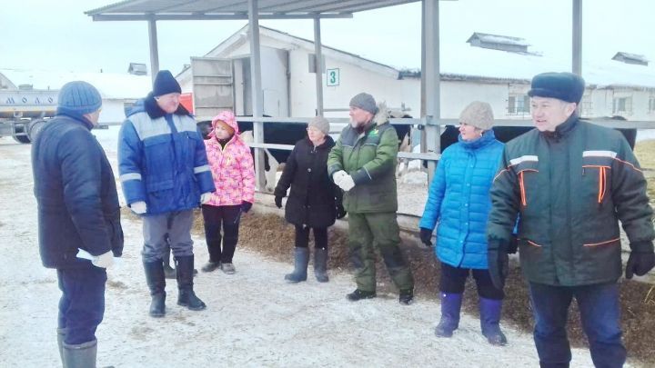 Глава Заинского района принял участие в очередном объезде сельхозформирований