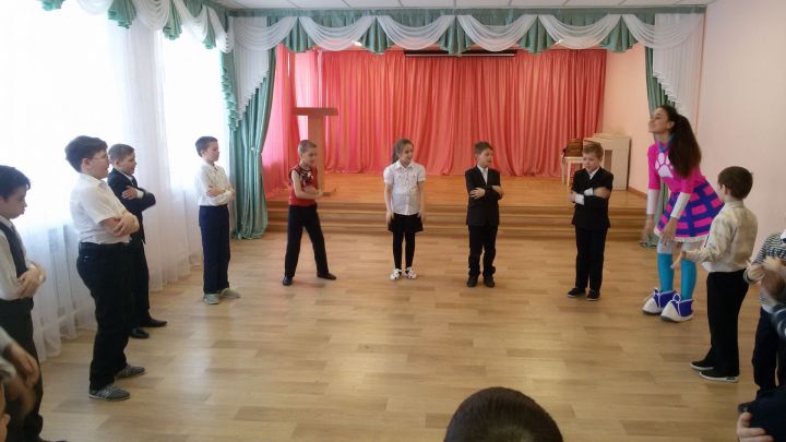 В Заинске прошли мастер-классы по хореографии, вокалу и рисованию для детей