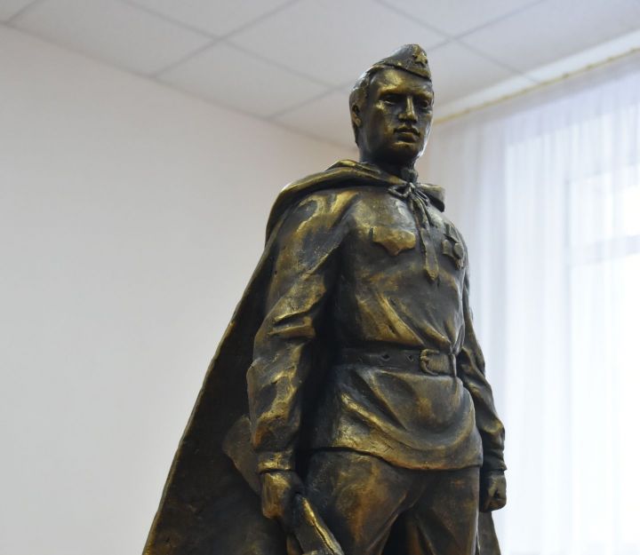 Обновленный памятник Воину-освободителю заинцы увидят в День Победы